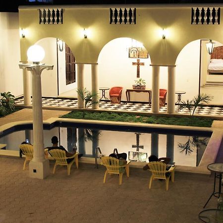 Hotel Hacienda Margot Valladolid  Extérieur photo