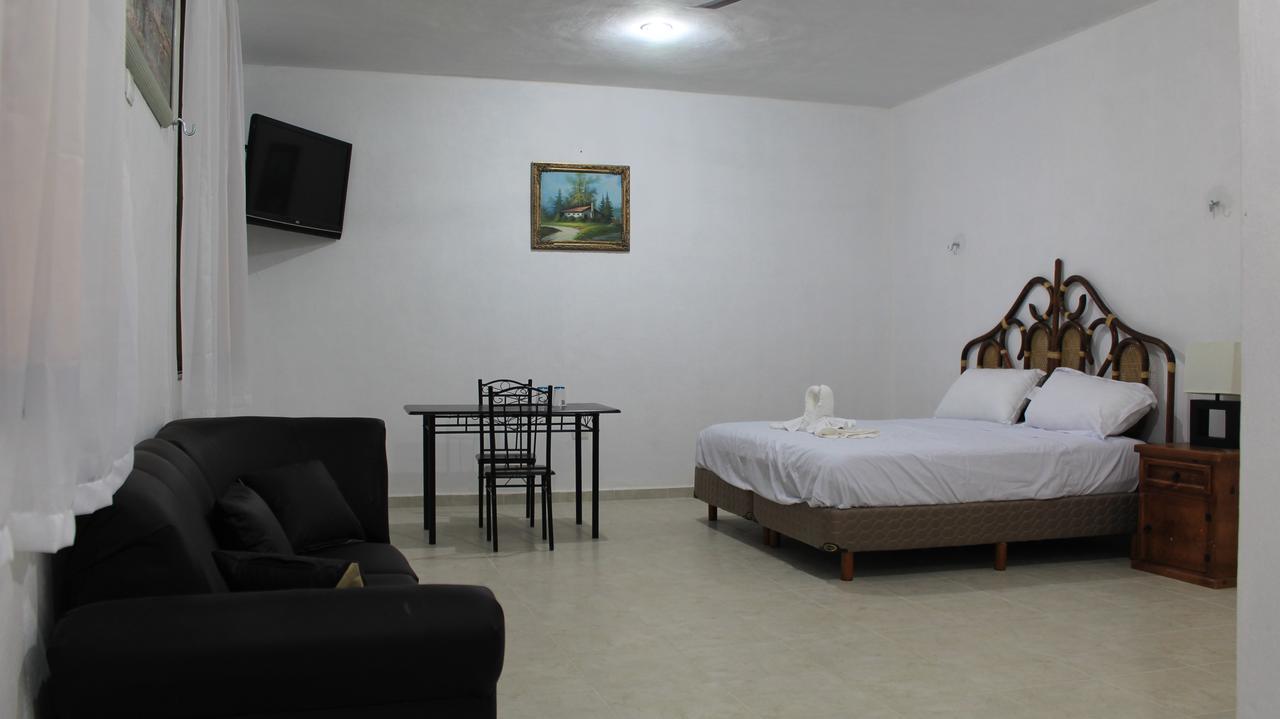 Hotel Hacienda Margot Valladolid  Extérieur photo